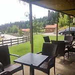 Livadaki Village - δασικό χωριό λιβαδάκι