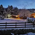 Livadaki Village - δασικό χωριό λιβαδάκι