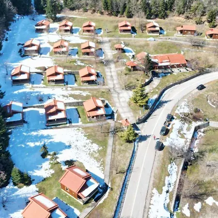 Livadaki Village - δασικό χωριό λιβαδάκι