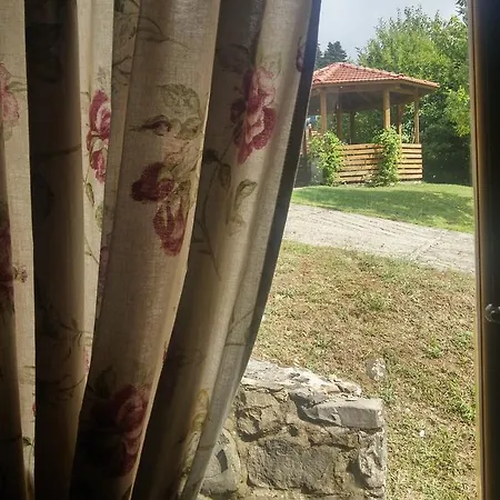 Livadaki Village - δασικό χωριό λιβαδάκι Karpeníszi