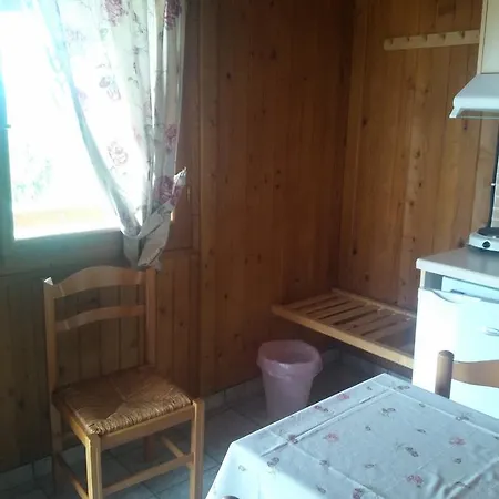 Livadaki Village - δασικό χωριό λιβαδάκι Karpeníszi