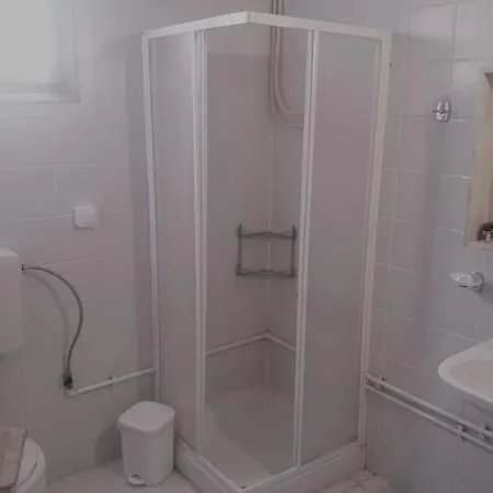 Livadaki Village - δασικό χωριό λιβαδάκι Apartmanhotel Karpeníszi