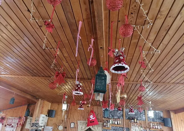 Ξενοδοχείο με διαμερίσματα Livadaki Village 3*