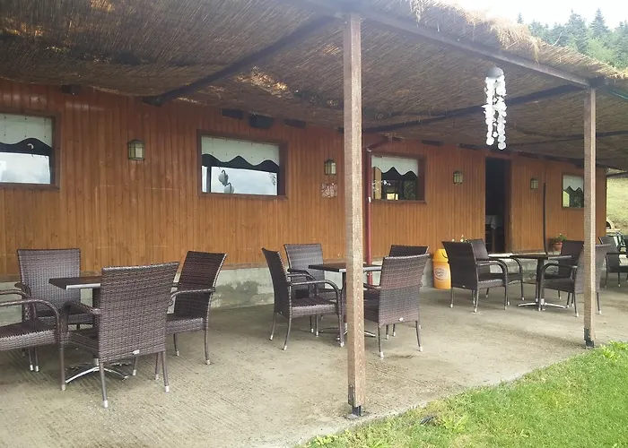 Ξενοδοχείο με διαμερίσματα Livadaki Village 3*